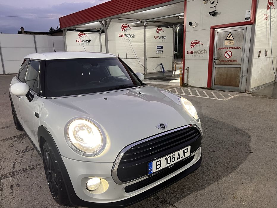 Vand Mini Coper , impecabil