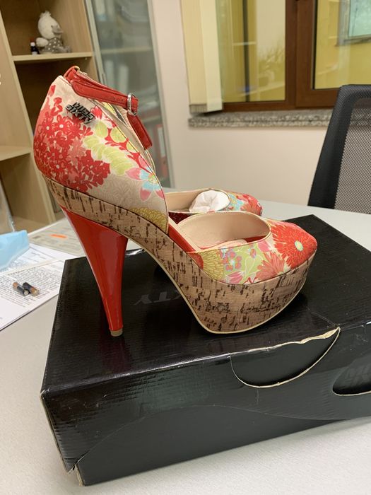 Страхотни сандали Miss Sixty Kimberly 40 uk 7