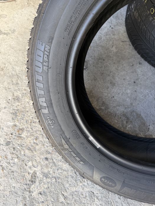 2 anvelope iarna profil NOU , 235/60/18 , Michelin , 8 mm !