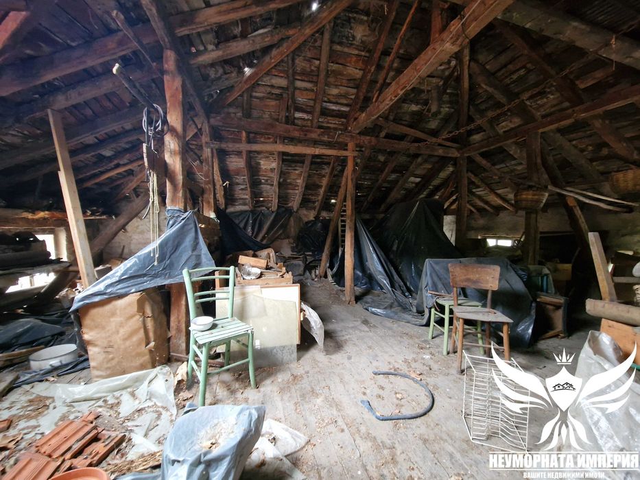 Продавам двуетажна къща с ресторант 329РЗП в с.Бачково, общ.Асеновград