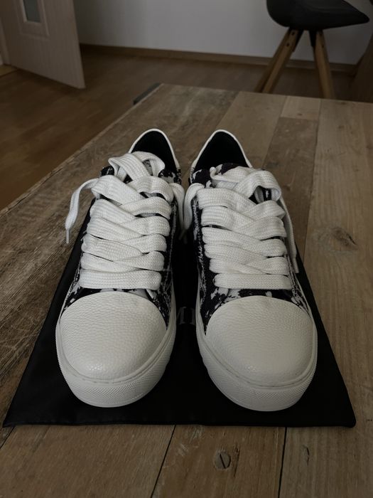 Vand Numeris black&white