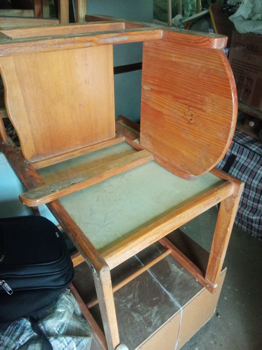 Детский столик со стулом