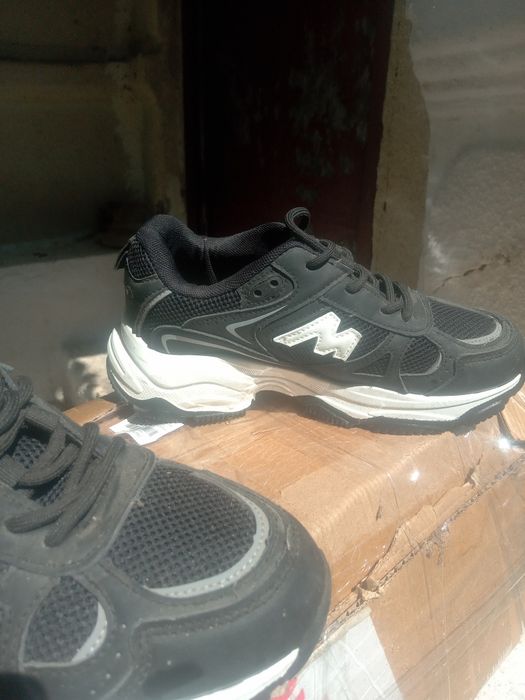 Adidași NIKE originali