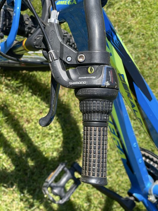 Bicicleta MTB 24 cadru aluminiu pentru copii
