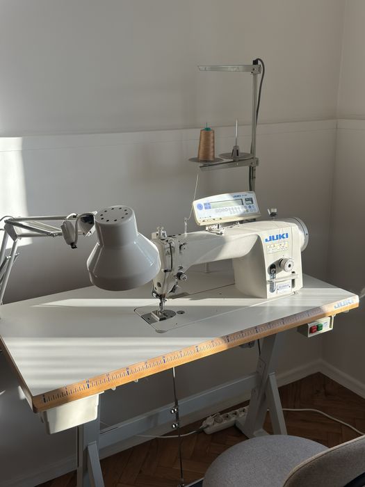 Vand masina de cusut liniara