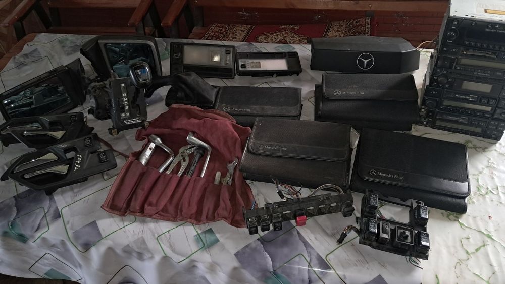 Мерседес.124Е. Реле перезагрузки .