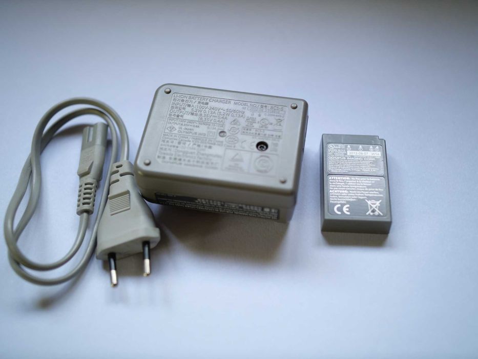 Olympus BLS-5  Panasonic 14-140mm F4-5.8  GH5