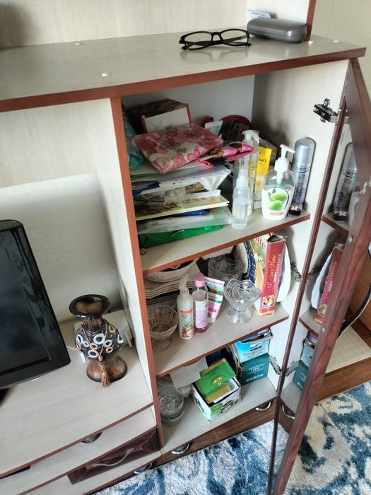 Стенка в зал компактное .