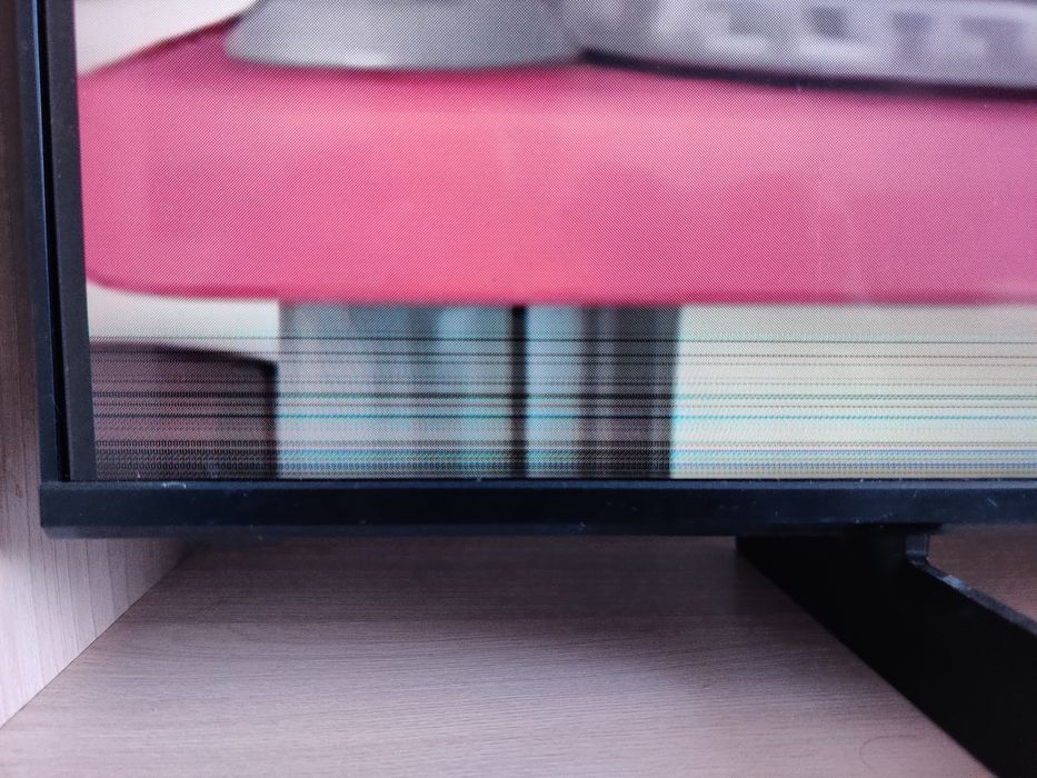 Телевизор Samsung EU50AU8000 (50 дюймов)