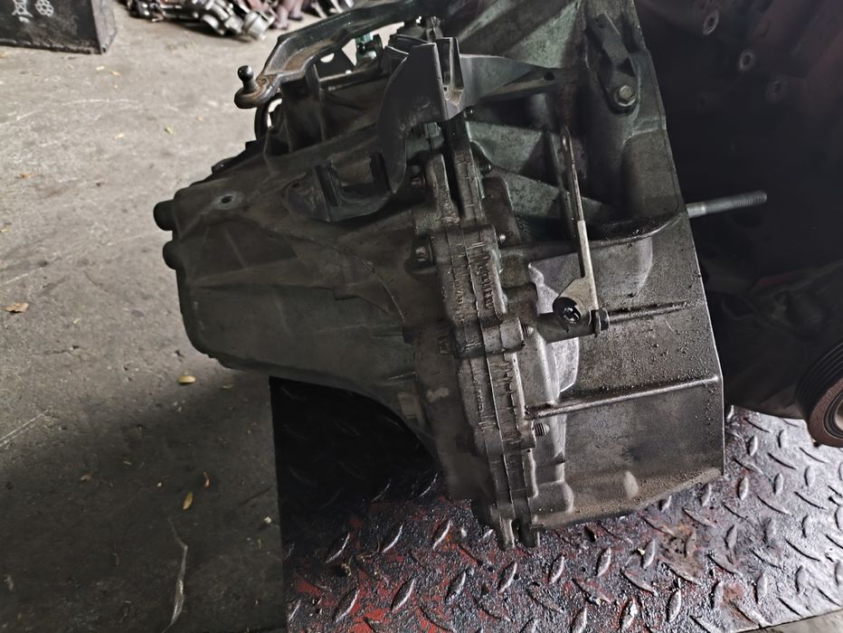 Скоростна кутия за Nissan Qashqai J11 1.5dci