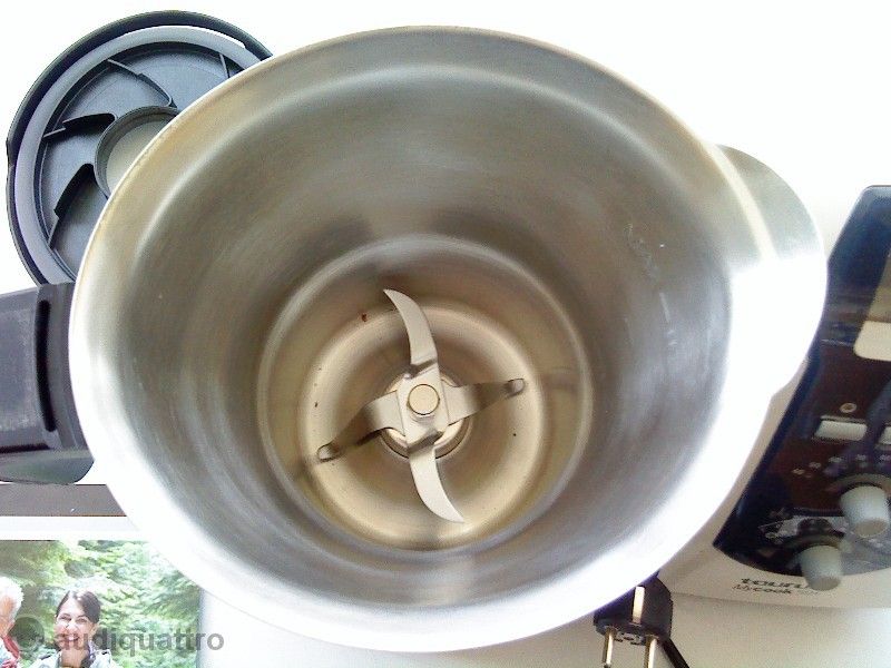 Taurus - Кухненски Робот 1600W