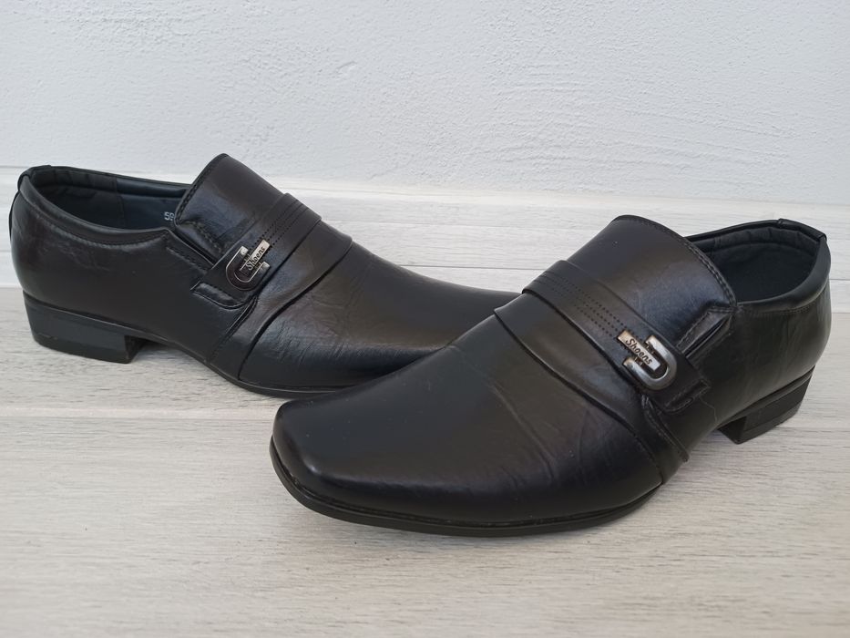 Официални обувки