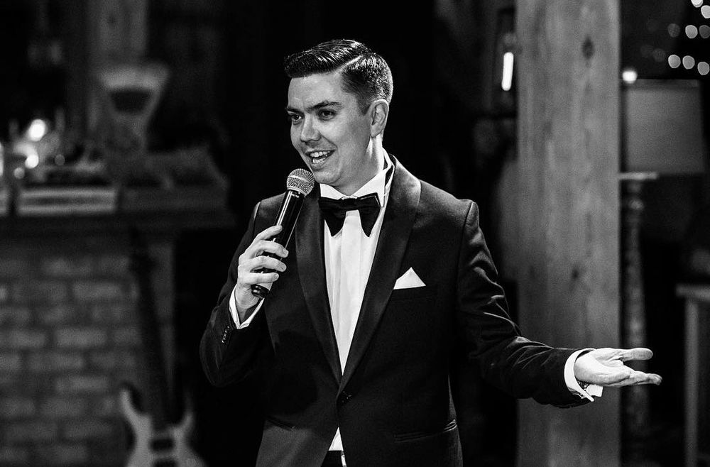 Шоумен/ Ведущий/ Тамада