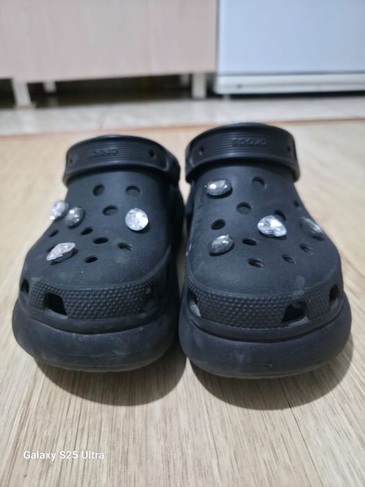 Crocs на подошве