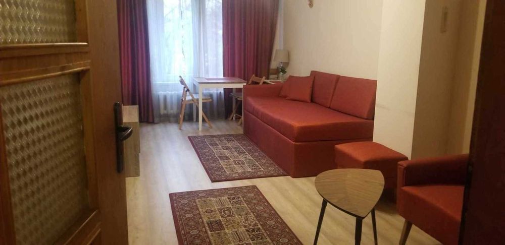 Дава се под наем Едностаен апартамент в София, Борово - 52 кв.м за 370 € - Снимка #1