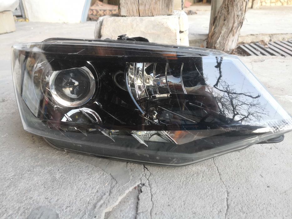 Фар Skoda Fabia 3 LED десен/Фар Шкода Фабиа III Оригинален