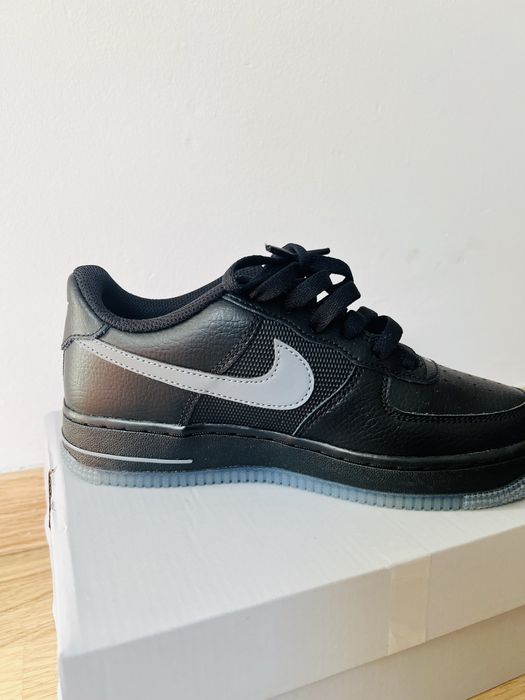 Nike Airforce 1 low Black 36.5 noi in cutie ! Originali !