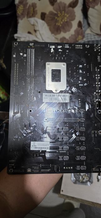 Vand/schimb Placa de baza TB250-Btc+