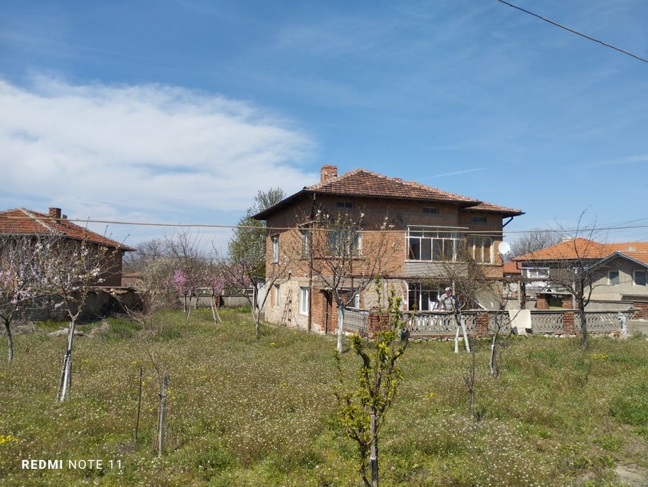 Продава се Къща в Стара Загора, Железник - изток - 160 кв.м за 363 €/кв.м - Снимка #1