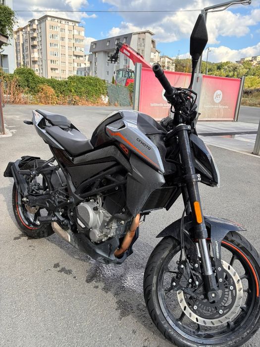 MOTOCICLETA - CFMOTO 300NK ABS – 2023 – 5.0XX km