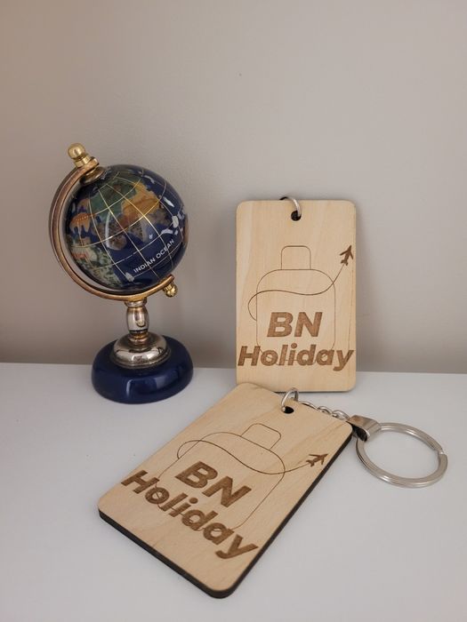 Дървен персонализиран ключодържател.Със снимка, лого или друго.