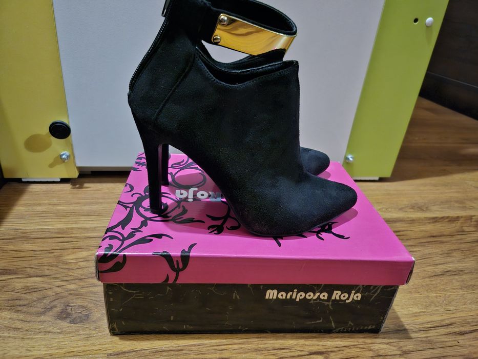 Дамски обувки Clarks, маратонки Adidas