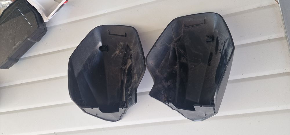 Plastic oglinda R1200RT R1250RT , roata cardan diferential bord