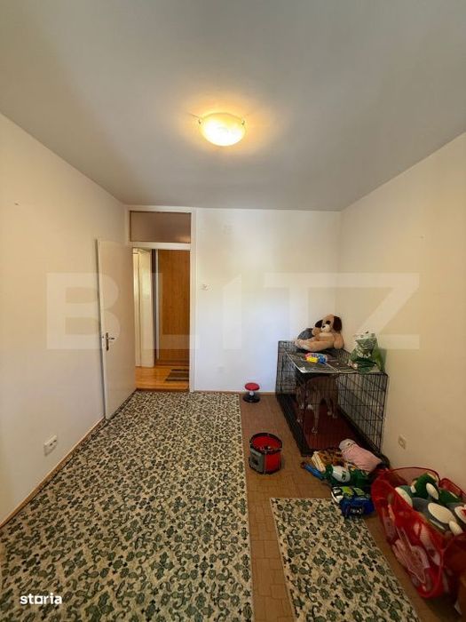 Apartament 3 camere, decomandat, etaj 2/4, 64.70 mp, zona Piata Centra