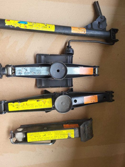 Домкрат Mercedes-Benz S-Class S320