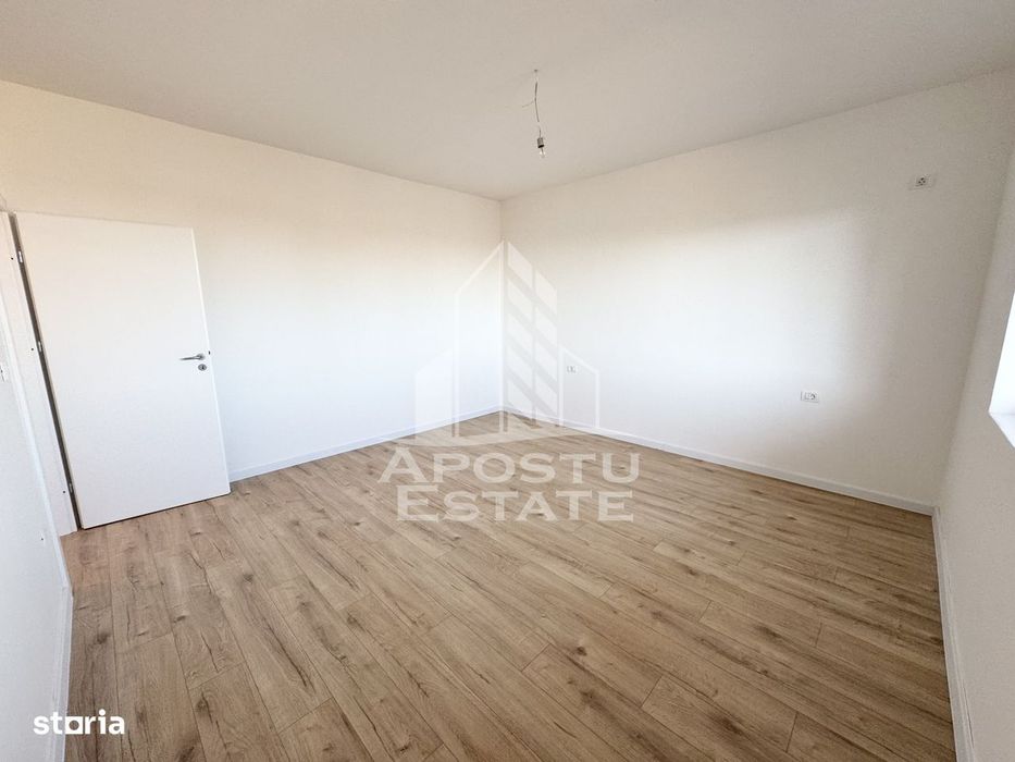 Apartamente cu 3 camere, disponibile imediat, gradina de 45 mp.