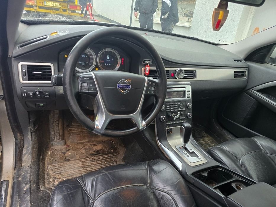 Dezmembrez Volvo V70 Iii Bw, 135 2011 2.5 T B 5254 T10 170Kw|231Hp