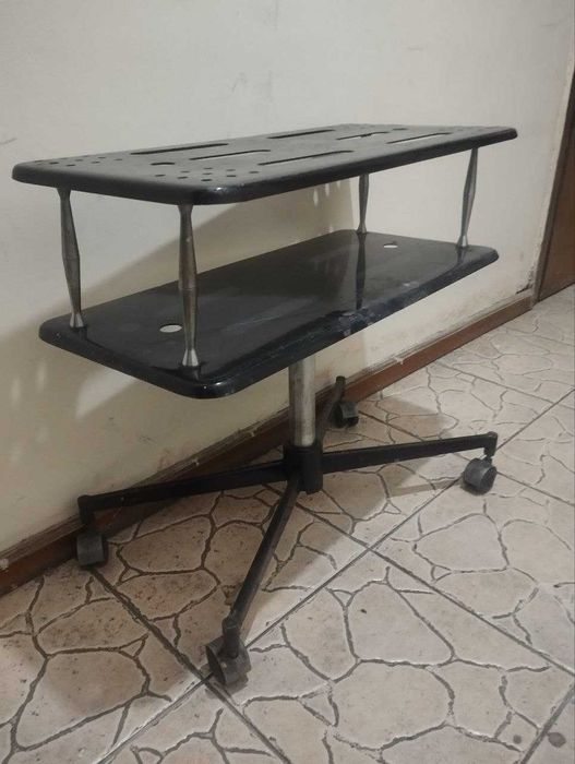 Полка для техники