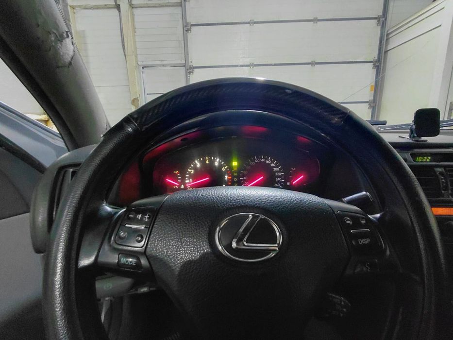 Продам Lexus gs 300