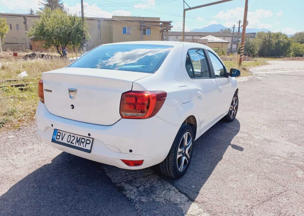 Vand Dacia Logan 2020, benzina + gpl din fabrica, alba, in stare foarte buna, primul proprietar, persoana juridica. Pret 5100+TVA