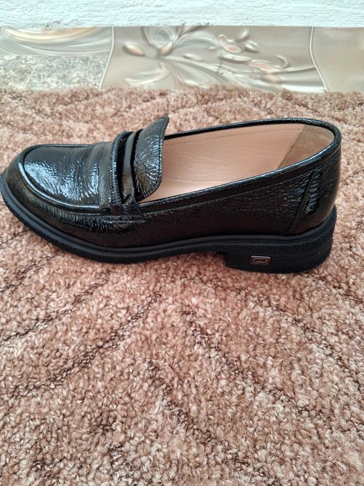 Дамски обувки от естествена кожа