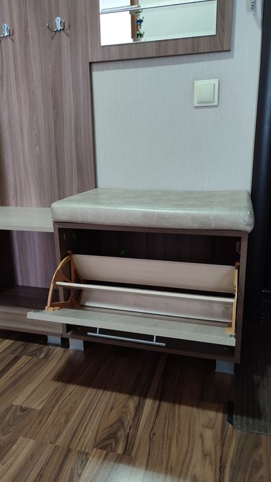 Продам  прихожую