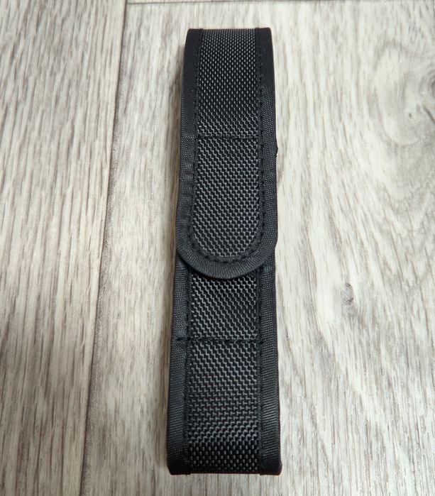 Чехол для фонарика, ножика.