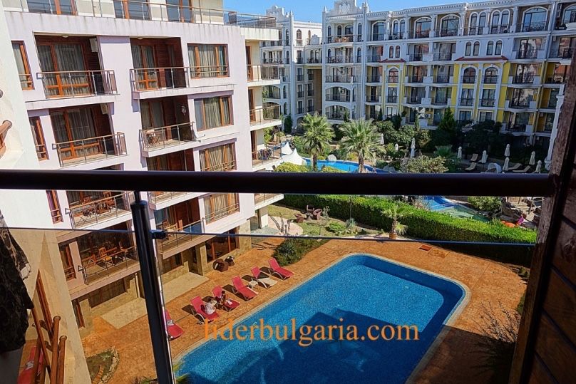 Двустаен апартамент в комплекс Магнолия Гарден