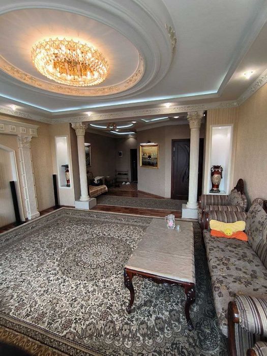 Продается 4/4/6 квартира на 2й линии у метро Беруний, МСГ Хувайдо.