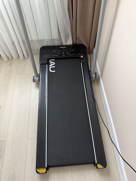 Продам беговую дорожку