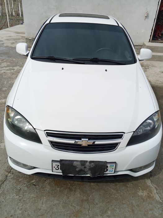 Продам машину Шевроле жентра