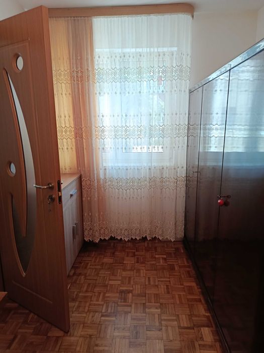 De inchiriat Apartament cu 2 camere