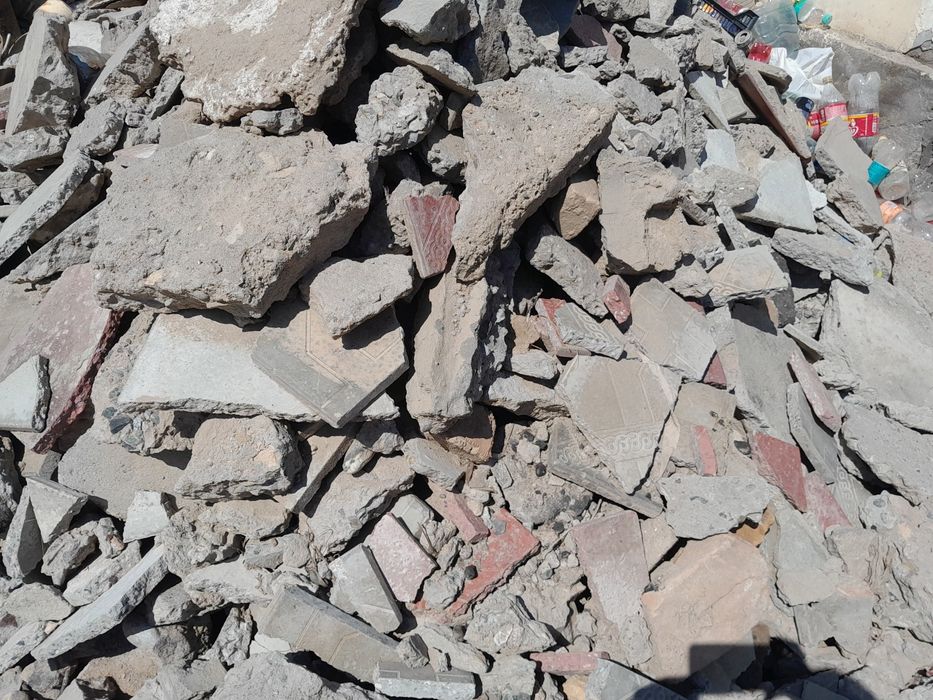 Fundament uchun katta toshlar