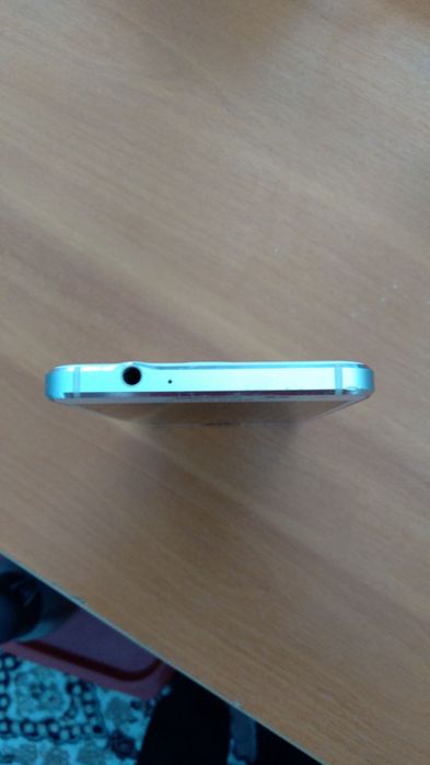 Srochna samsung sotiladi