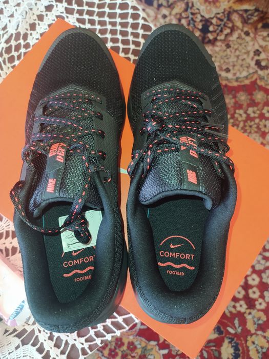Нови Маратонки NIKE