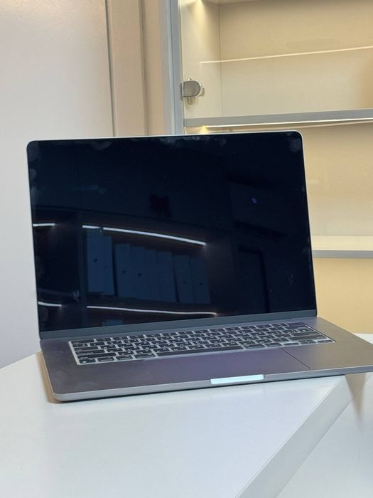 MacBook Air 15 2023 M2