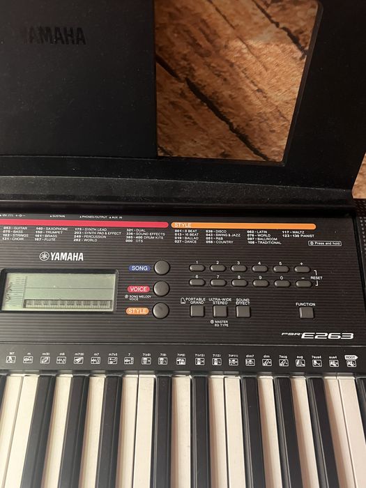 Синтезатор Yamaha