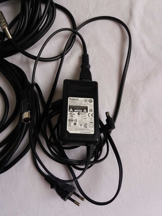 Vind sintetizator pentru chitară Roland Gr-55.