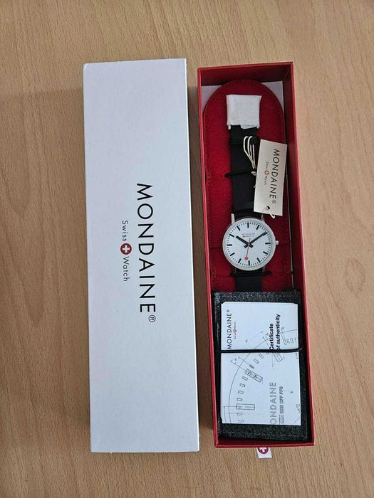 Mondaine Unisex Watch
