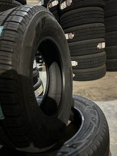 Нови всесезонни бусови гуми LANDSPIDER 225/65R16C 112/110S 2256516C